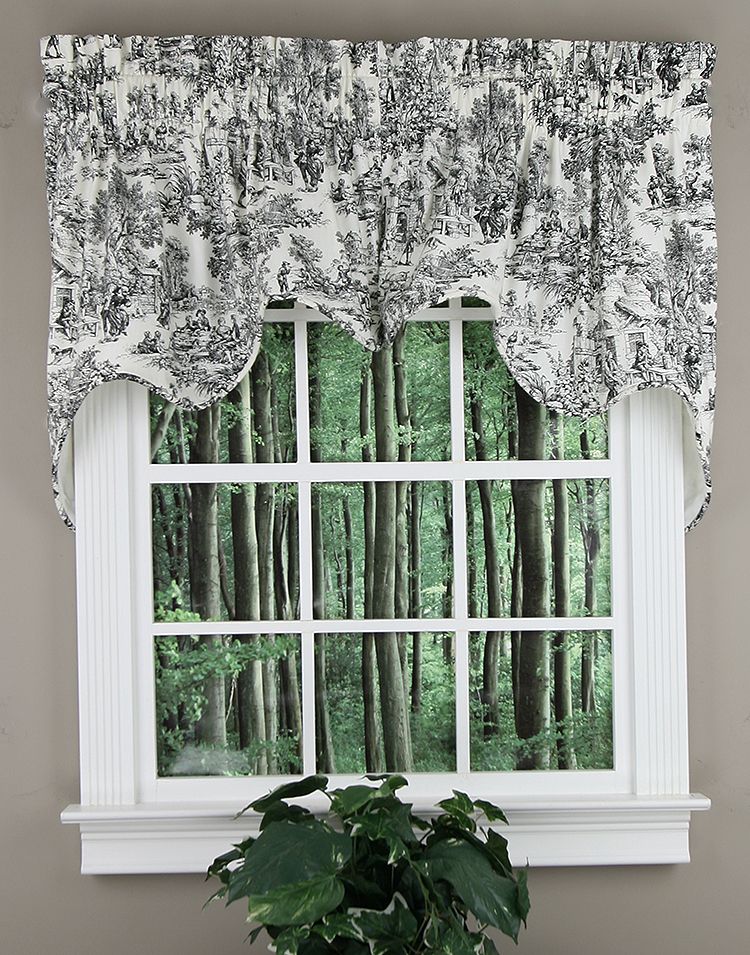 Victoria Park Lined Empress Valance