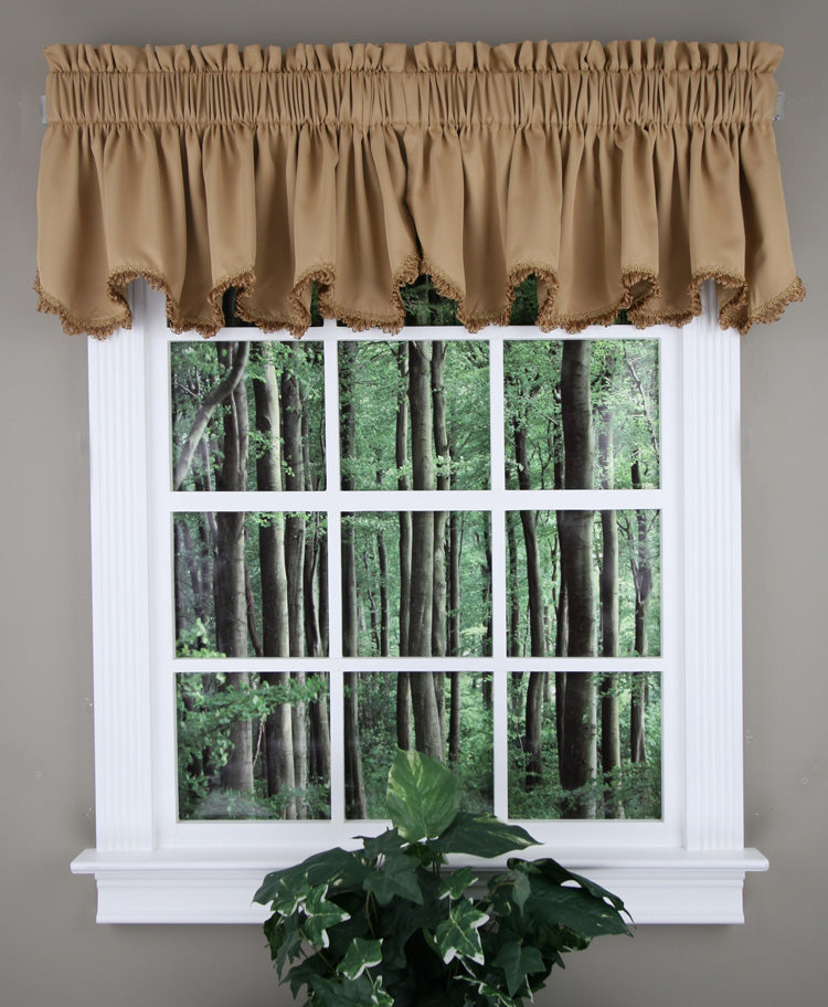 Blackstone Scalloped Valance