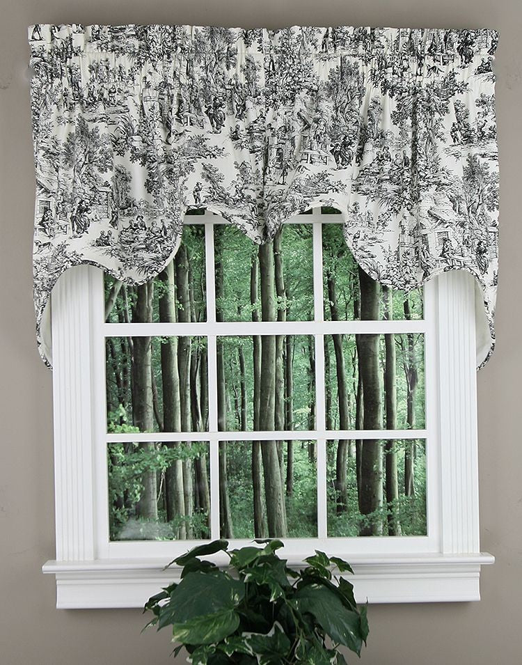 Victoria Park Lined Empress Valance