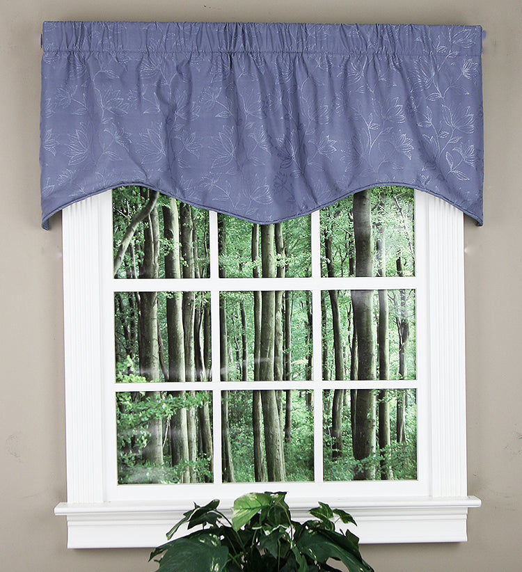 Belmont Scalloped Valance