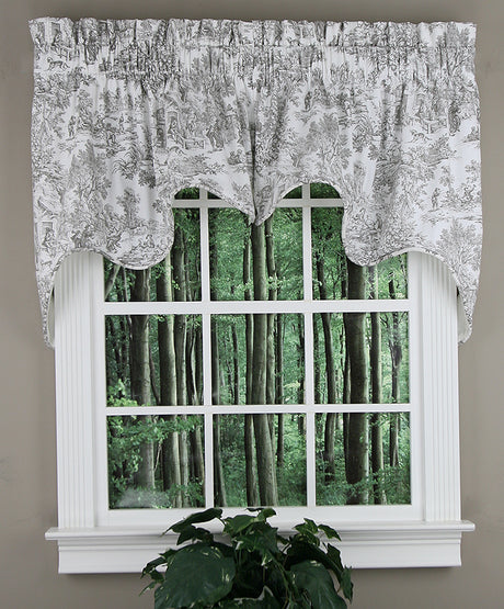 Victoria Park, 66"W X 28"L Lined Empress Valance