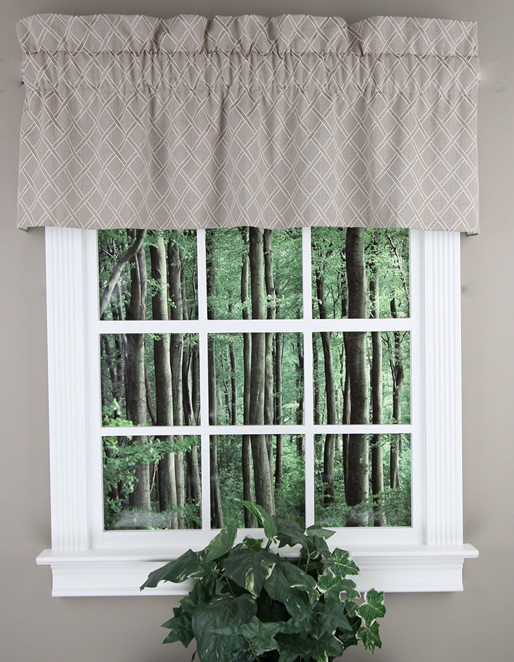 Bridget Lined Straight Valance