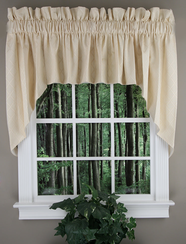 Bridget Lined Straight Valance