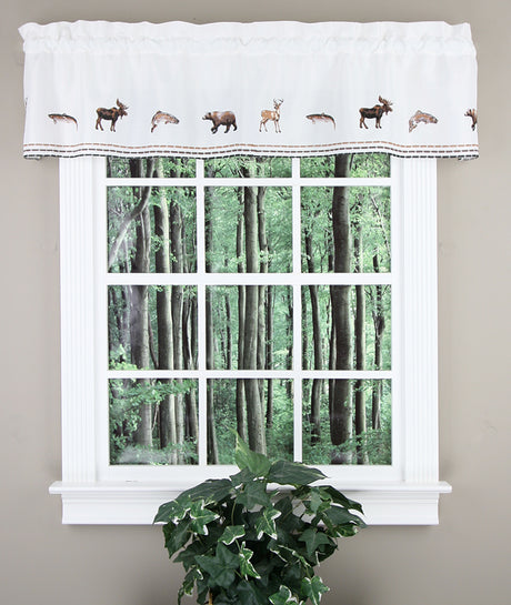 Lodge Embroidered Tier Pair