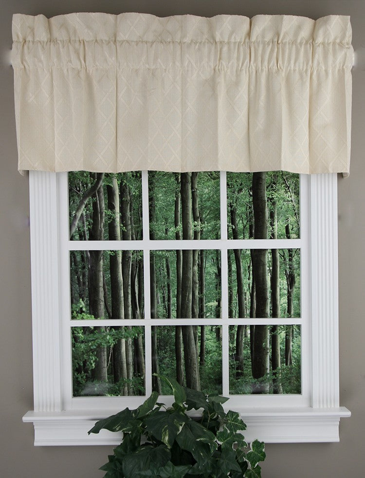 Bridget Lined Straight Valance